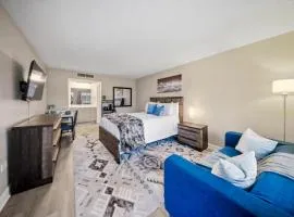 Lux Mins To Atrium Health and Downtown Airport