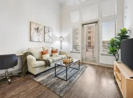 Serene Frisco Apt with Pool, EV Charger and Gym