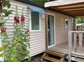 Mobil Home 4 Pers avec Terrasse - Cuisine Équipée - API-1-52-1715, Hotel in Arvert