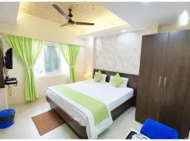 Hotel Pristine Aradhya Palace Near Jagannath Temple - Sea Beach - Free wifi -free parking -Room Service #Best Hotel in Puri
