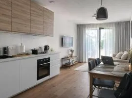 LagoonView Apartment at Kalno namai