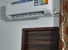 Hotel SKY , ZIRAKPUR AMBALA ROAD, Hotel in Zirakpur