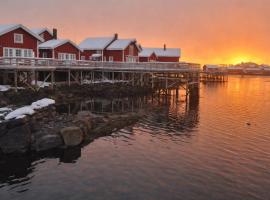 Andøy Vest Rorbuer Reine, хотел в Рейне