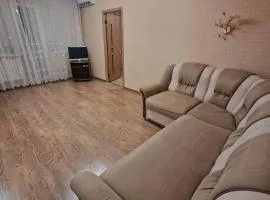 2 комн Слобожанський 107, 6 Лікарня, Гарвіс, Завжди зі світлом