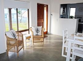 Family Wave-L'Agulhas, Hotel in Agulhas