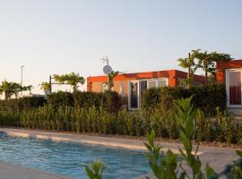 Cottage Tenuta Santini, hotel i Coriano