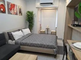 Quezon City Apartment 2 Condo-Hotel with Pool View