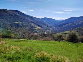 Maison au calme entre Causses and Cévennes โรงแรมในBarre-des-Cévennes