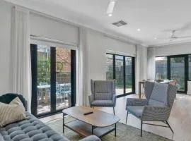 Parkside Haven | 4BR/2.5Bath + EV Charger