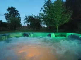 Countrylife Cottage, Hot Tub,Games Room, firepit, free parking