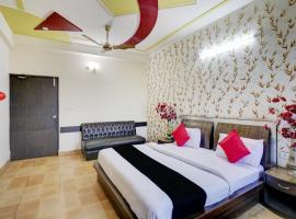 Hotel O Mukut Mahal, hotel en Meerut