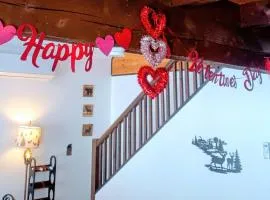 Hideout Pocono Chalet