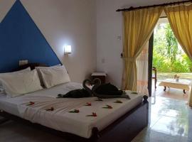 Aqua Pearl Lake Resort, hotel a Panadura