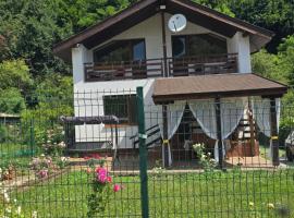 Къща Амфора, hotell i Trjavna