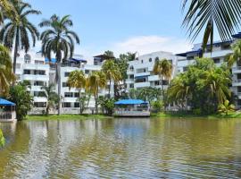 Lagos del Peñon, Exclusivo apartamento vista al lago 200 Mts, khách sạn ở Girardot
