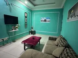 RSyifaris ZH Homestay DSerai Wangi