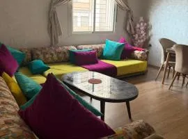 Cozy Sunny Apartment Near Beach nd Local Amenities