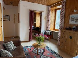 Gemütliches Studio im Zentrum, hotel em Evolène