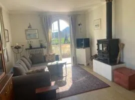 Nature Escape Charming Riverside House