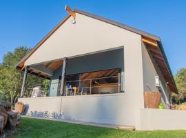 Butterfly River Cottage, Hotel in Grooteiland