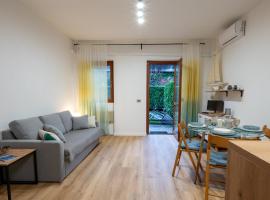 Riva di Solto में, होटल Italian Vacation Homes - Azur Lake Iseo Apartment