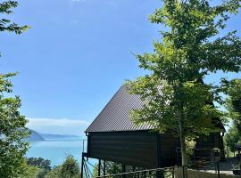 Cottage KOLKHA, hotel v mestu Sarpi