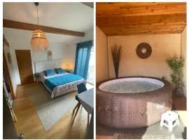 La Chambre Haute, son spa et son jardin à Nîmes