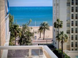 Apartamento Familiar con piscina y Garaje Playa de Gandía con vistas al mar, готель у місті Playa de Gandia