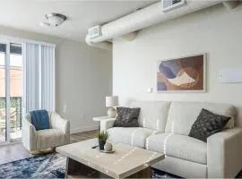 Landing Stunning 2BD Clubhouse Rooftop Lounge