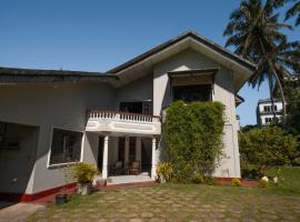 Happy vibes stay, hotel i Galle