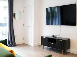 Beautiful Flat 2-Mins away from Rochester Station