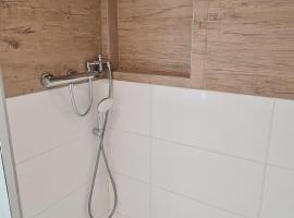 Pension am Bach Prinz Charming, hotel di Fuldatal