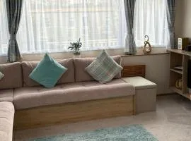 Summer breeze retreat