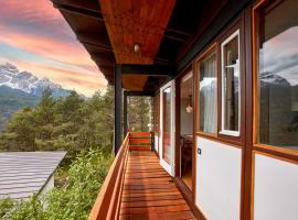 Modernist Chalet โรงแรมในบอร์กา ดิ คาโดเร