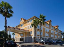 Holiday Inn Express & Suites San Antonio - Downtown Market Area by IHG, hotel din San Antonio