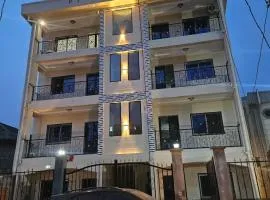 Ultra Modern Apartment 2BR 2BA AC Wi-Fi Camera