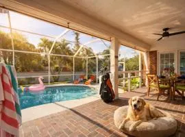 Bradenton Retreat- Heated Pool, Game Room, Steps to IMG Golf, Dogs Welcome!