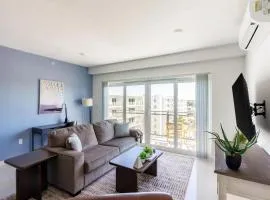 Landing Beautiful 3BD Pool Gym