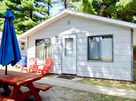 Cabin 5 | Heartland, hotel v mestu Nevis