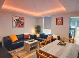 The Red Lounge House Near Anfield sleeps 14 LFC