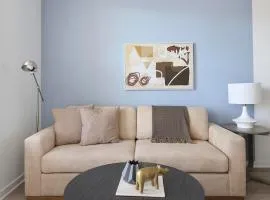 Landing Spectacular 2BD Pool Gym