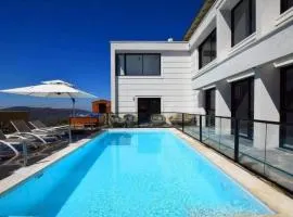 ממלכת החלומות - וילה מהממת עם בריכה פרטית מחוממת מקורה ונוף מהמם