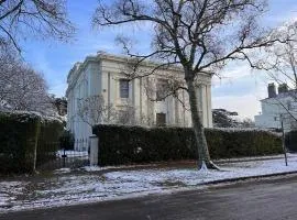 Royal Regency Mansion Studio