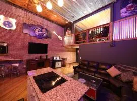 Rockstar Mansion By Broadway