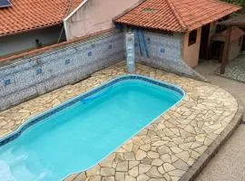 Casa Espaçosa com Piscina, 3 Quartos e Wi-Fi