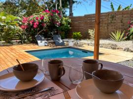 Le Frangipanier Cozy Bungalow, hotel u gradu 'Le Moule'