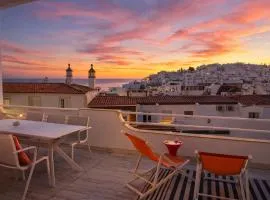 Ocean Balcony apartment terrace sea view and pool