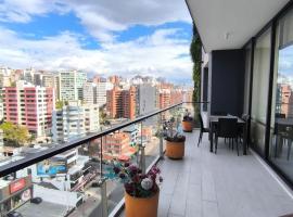 Essence Panoramic Terrace Suite Private 11th Floor Views, hotell i Quito