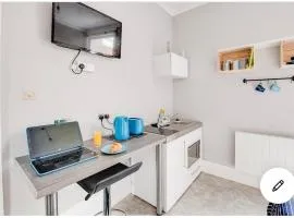 Central Southsea,parking,courtyard,work,leisure and beach