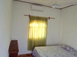 Habitaciones nancy, hotel sa Bajo de Arenal